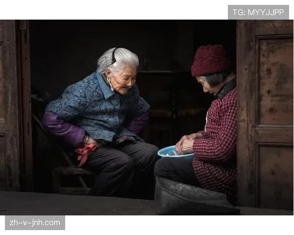袁悦出门像拍大片,回家却拎着菜篮子跟楼下大妈唠嗑,我笑岔气 袁悦出门像拍大片,回家却拎着菜篮子跟楼下大妈唠嗑,我笑岔气